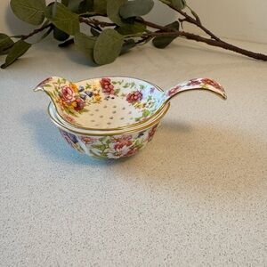 Floral Porcelain Tea Strainer with Gold Accents